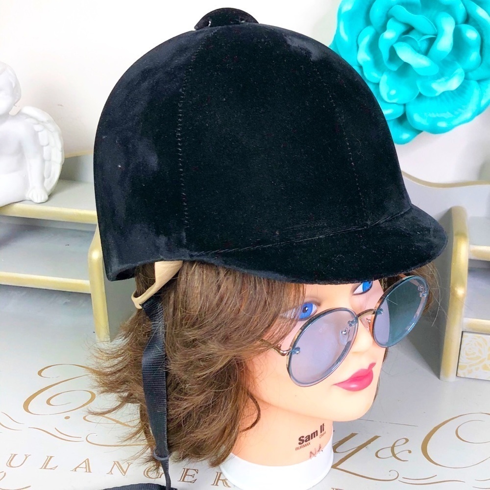 𝅺Troxel equestrian Black velvet riding hat